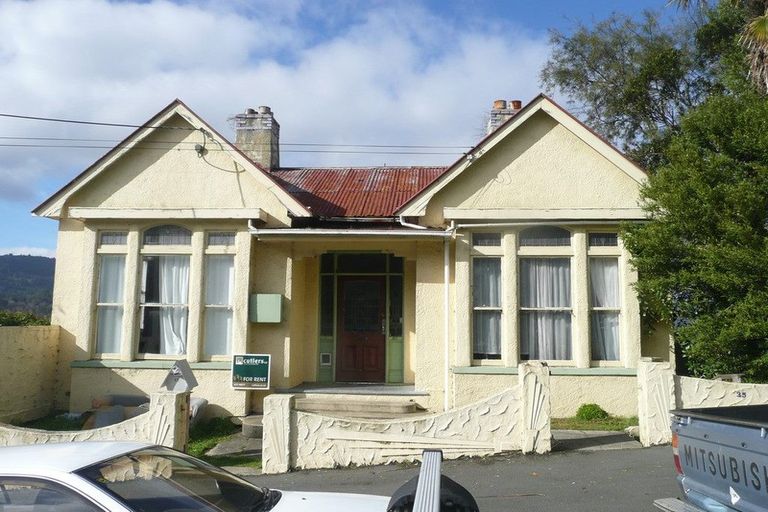 Photo of property in 35 Queen Street, Brighton, Dunedin, 9035