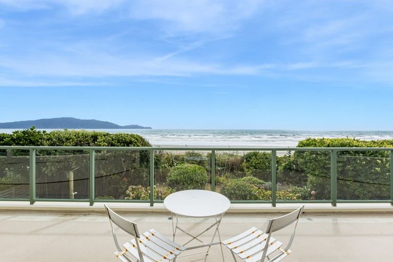 Photo of property in 69 Field Way, Waikanae Beach, Waikanae, 5036