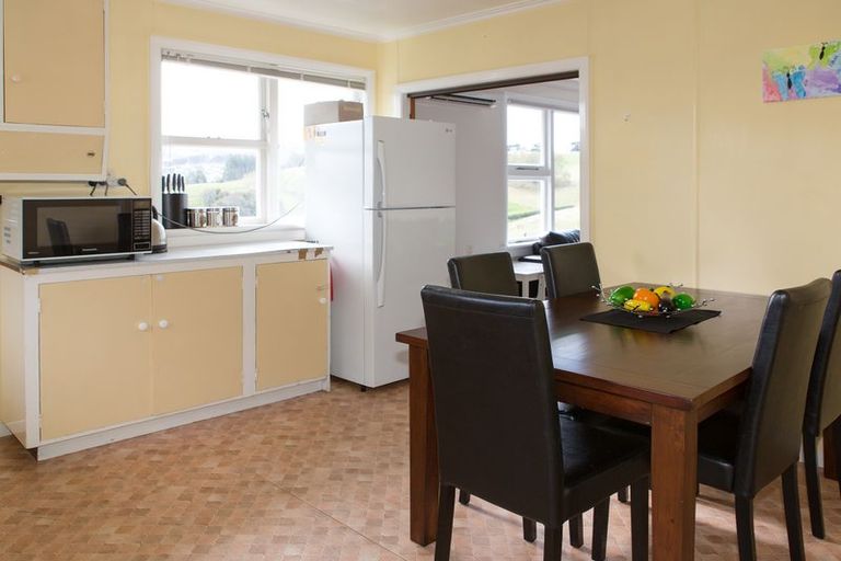 Photo of property in 12 Allen Road, Green Island, Dunedin, 9018