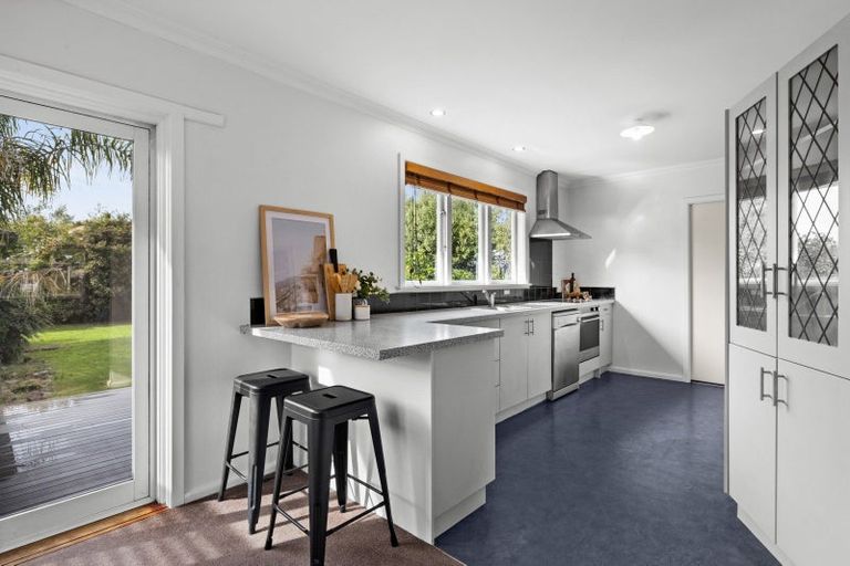 Photo of property in 17 Veronica Avenue, Marewa, Napier, 4110