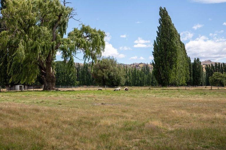 Photo of property in 24 Blackman Road, Blackmans, Alexandra, 9391