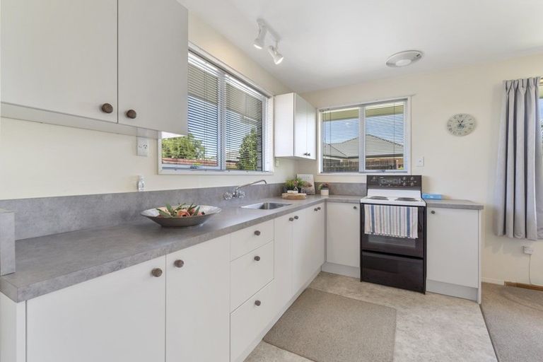 Photo of property in 1/5a Purakanui Place, Northwood, Christchurch, 8051