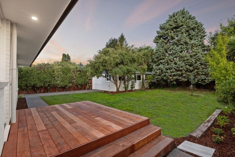 Photo of property in 40 Torquay Place, Bryndwr, Christchurch, 8053