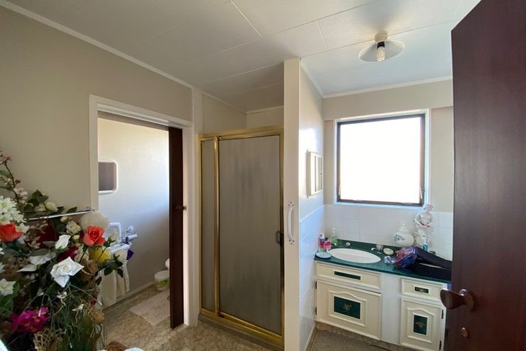 Photo of property in 13 Victoria Avenue, Dannevirke, 4930