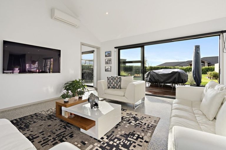 Photo of property in 16 Kaniera Terrace, Cambridge, 3434