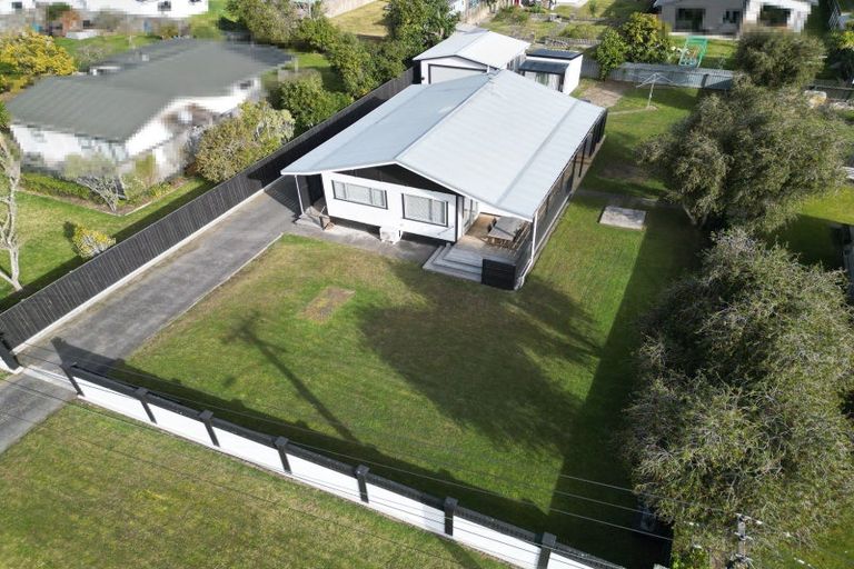 Photo of property in 8 Cousins Avenue East, Foxton Beach, Foxton, 4815