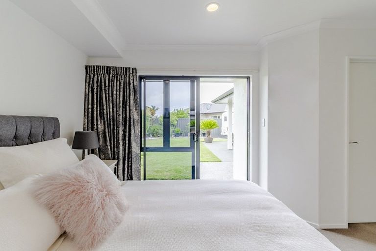 Photo of property in 17 Pania Place, Poraiti, Napier, 4112