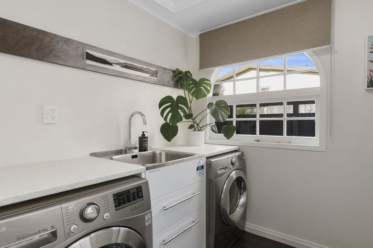 Photo of property in 62 Chatsworth Road, Silverstream, Upper Hutt, 5019