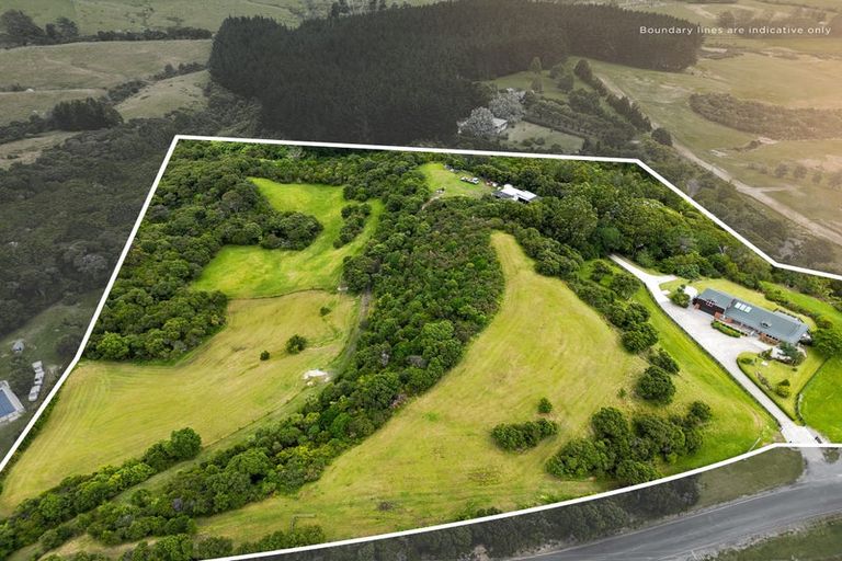 Photo of property in 131 Oyster Point Road, Kaukapakapa, Warkworth, 0984