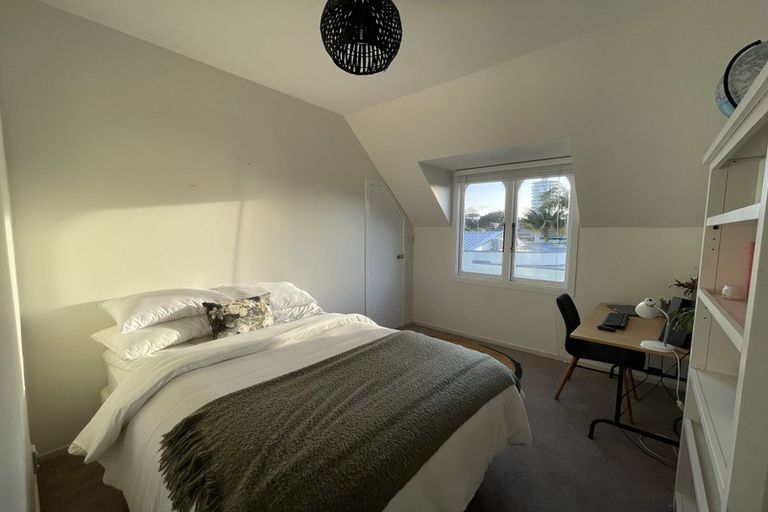 Photo of property in 7/38 Kitchener Road, Milford, Auckland, 0620