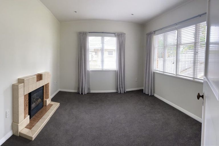 Photo of property in 142 Landscape Road, Mount Eden, Auckland, 1024