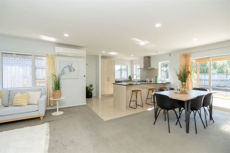 Photo of property in 210 Saint James Drive, Huntington, Hamilton, 3210