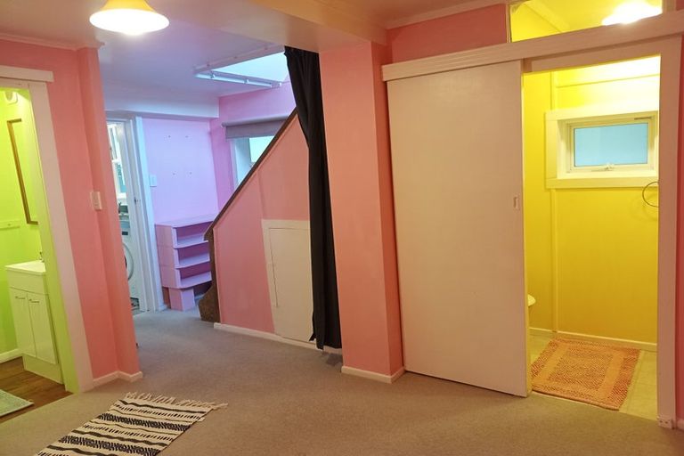 Photo of property in 16 Toroa Road, Otaihanga, Paraparaumu, 5036