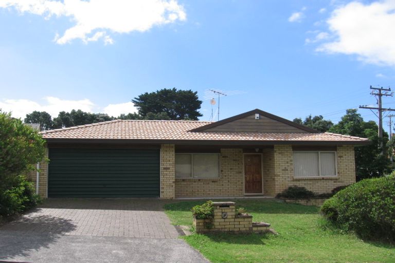 Photo of property in 1 Evergreen Rise, New Lynn, Auckland, 0600