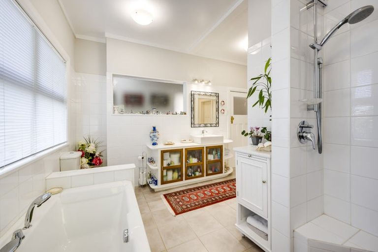 Photo of property in 40 Hospital Terrace, Hospital Hill, Napier, 4110