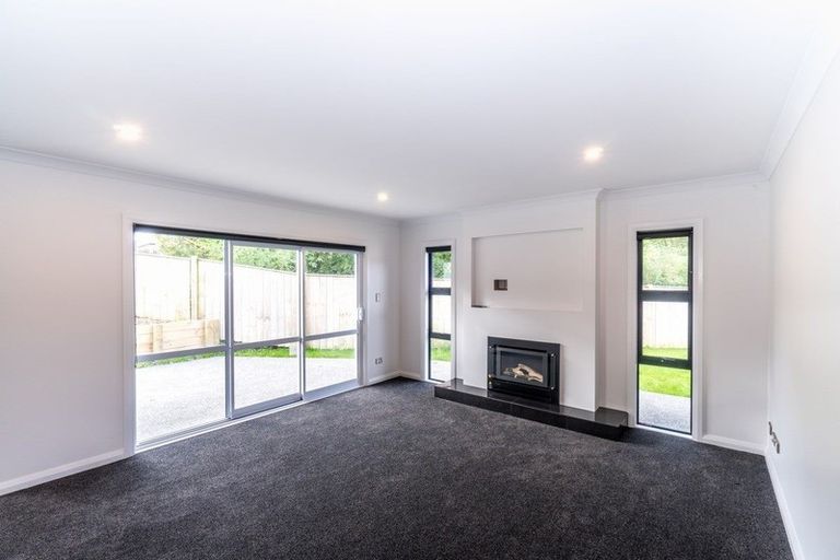 Photo of property in 1 Tower Place, Fitzherbert, Palmerston North, 4410