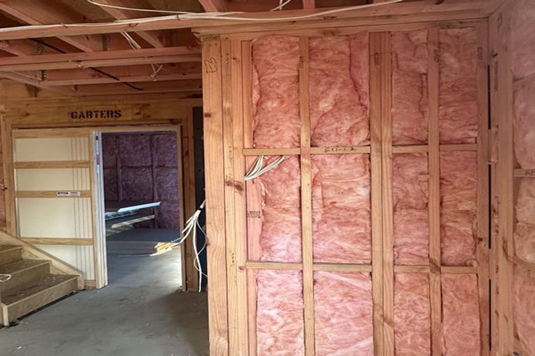 Photo of property in 8 Gardiner Grove, Mangere East, Auckland, 2024