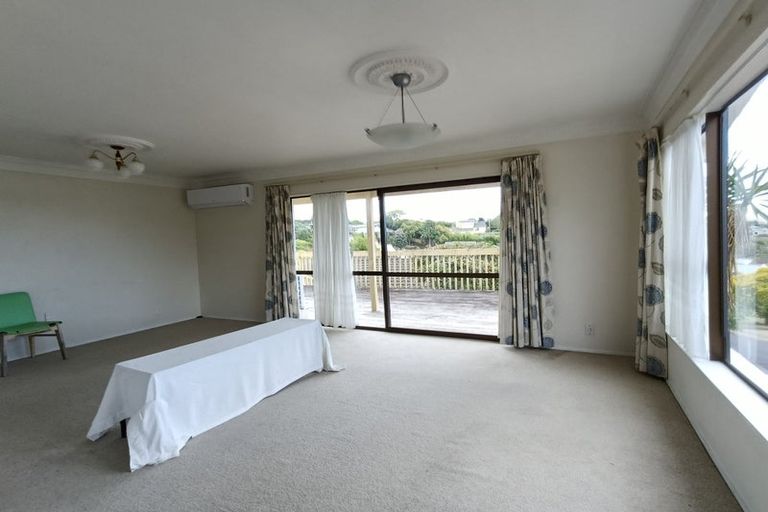 Photo of property in 94 Langana Avenue, Browns Bay, Auckland, 0630