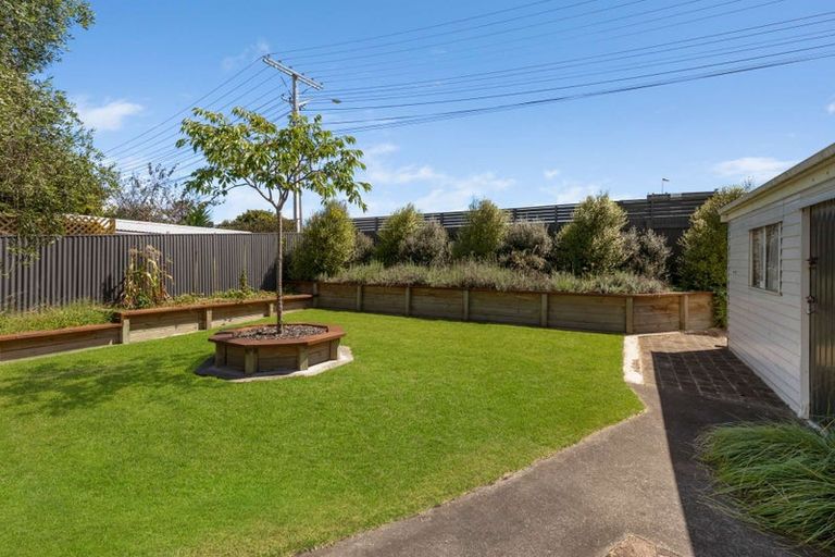 Photo of property in 15 Mason Terrace, Gonville, Whanganui, 4501