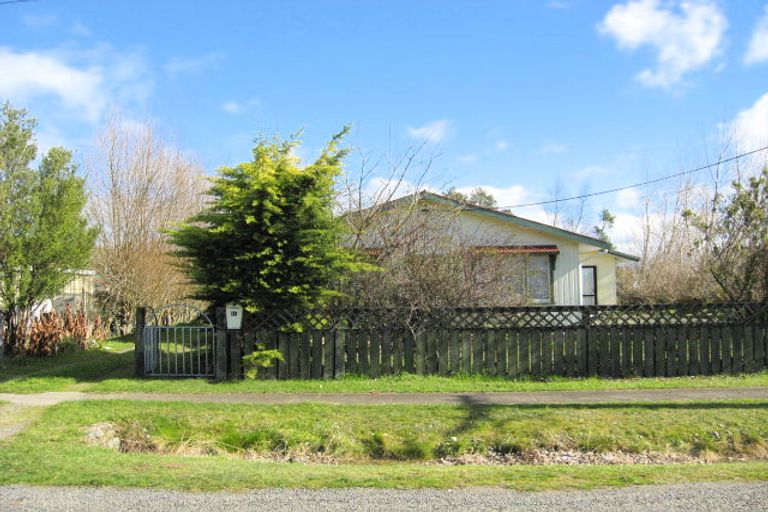 Photo of property in 21 Charles Street, Takapau, 4203
