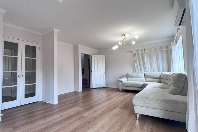 Photo of property in 28 Amherst Place, Albany, Auckland, 0632