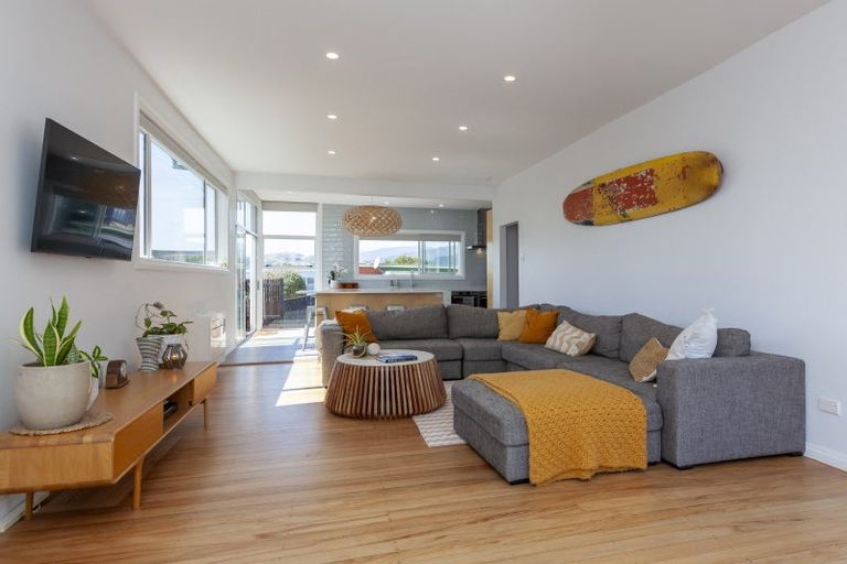 Photo of property in 30 Newry Road, Raumati Beach, Paraparaumu, 5032