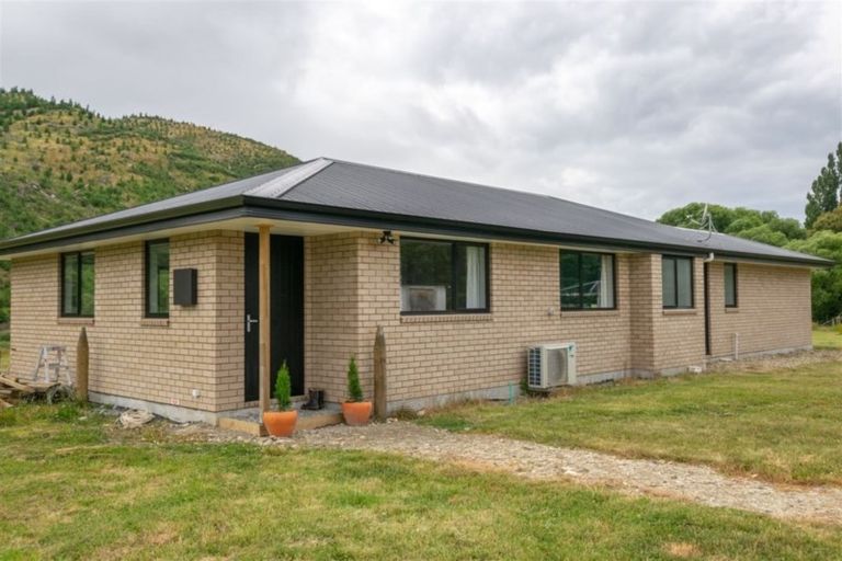 Photo of property in 402 Northbank Road, Kaituna, Blenheim, 7275