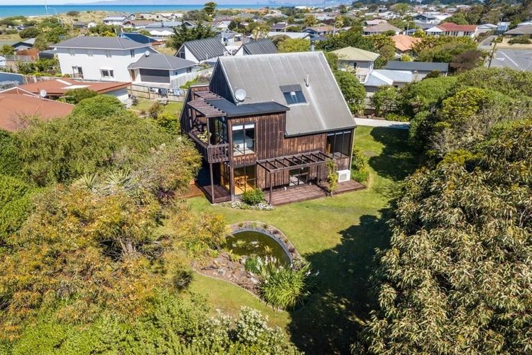 Photo of property in 10 Aston Drive, Waimairi Beach, Christchurch, 8083