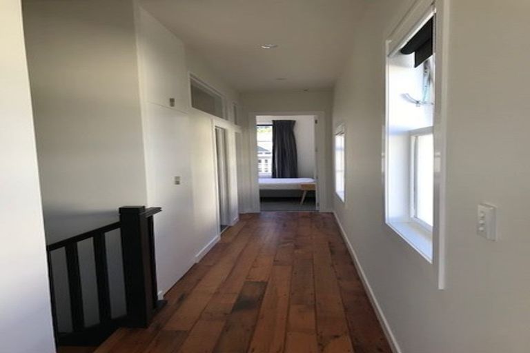 Photo of property in 116 Austin Street, Mount Victoria, Wellington, 6011