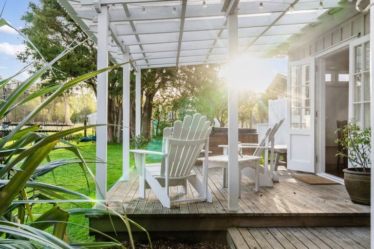 Photo of property in 623 State Highway 16, Kumeu, 0891