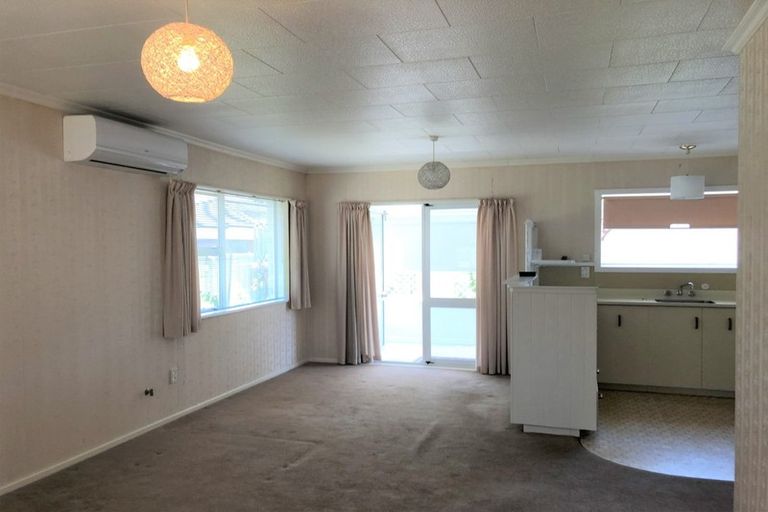 Photo of property in 13 Kent Street, Levin, 5510