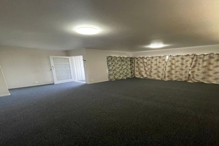 Photo of property in 1/37 Clevedon Road, Papakura, 2110