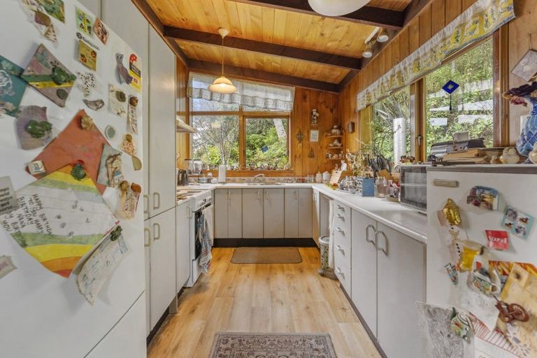 Photo of property in 298 Moores Valley Road, Wainuiomata, 5373