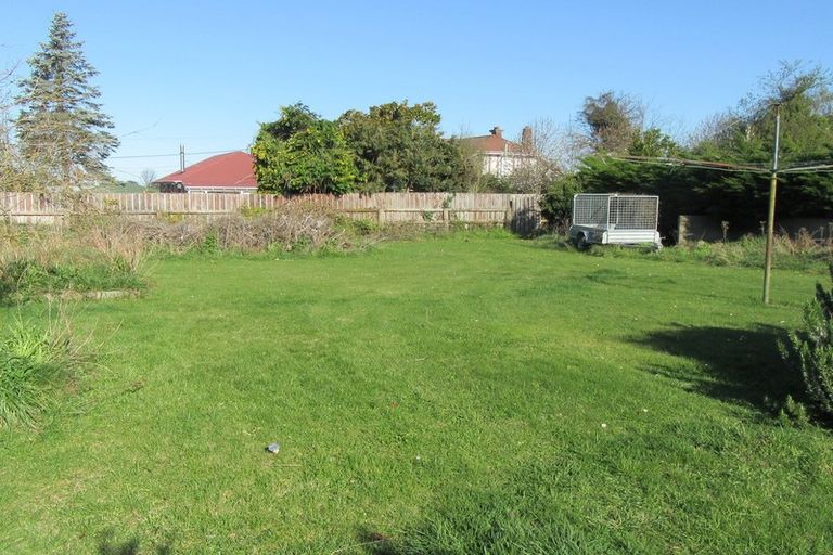 Photo of property in 37 Rhodes Street, Waimate, 7924