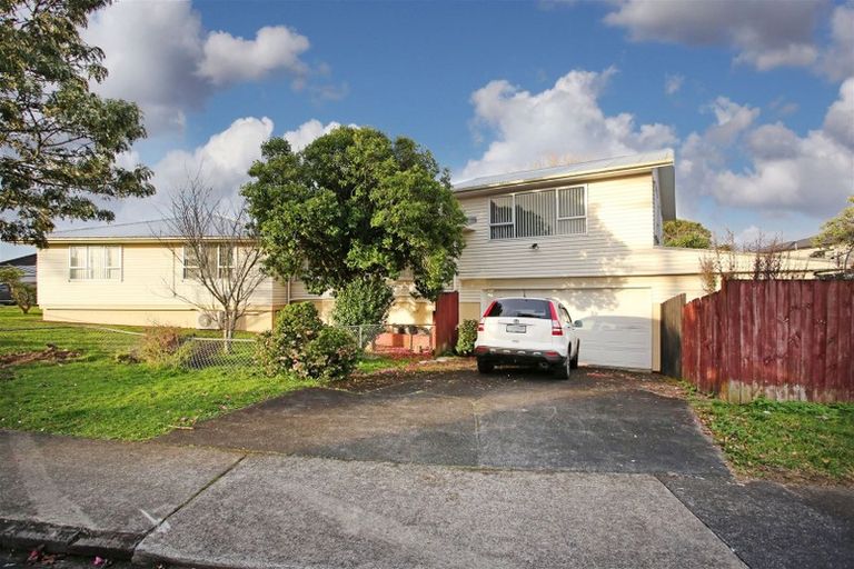 Photo of property in 54 Kirton Crescent, Manurewa, Auckland, 2102