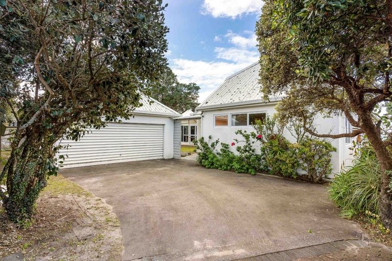 Photo of property in 27 Claxton Avenue, Pauanui, Hikuai, 3579