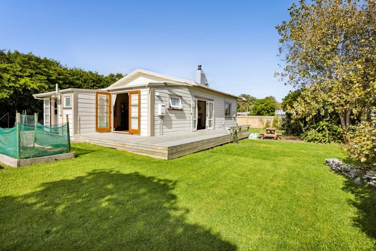 Photo of property in 63 King Street, Opunake, 4616