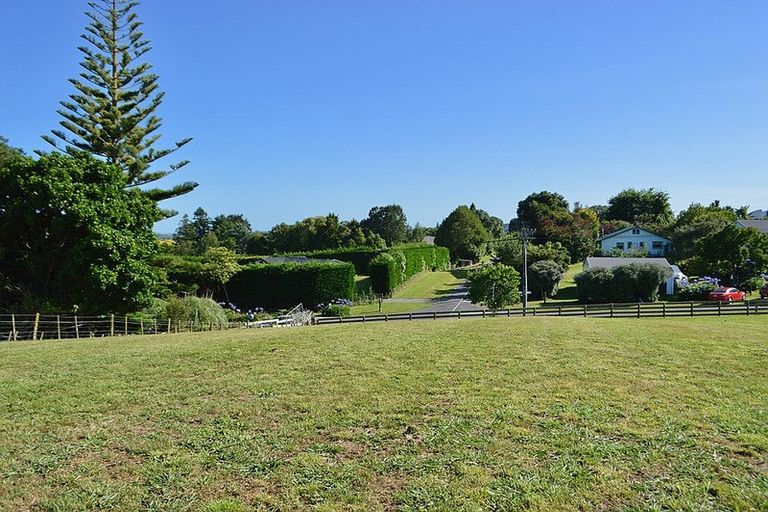 Photo of property in 2 Honoiti Ranapiri Place, Manakau, Levin, 5573