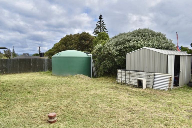 Photo of property in 39 Gawler Street, Te Horo Beach, Otaki, 5581