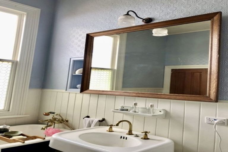 Photo of property in 2 Fifield Street, Roslyn, Dunedin, 9010