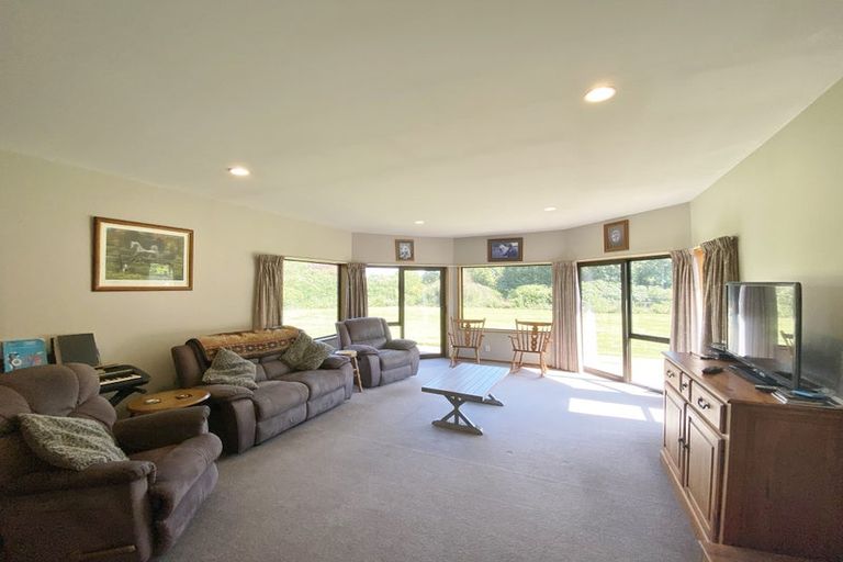 Photo of property in 90 Neave Road, West Melton, Christchurch, 7675