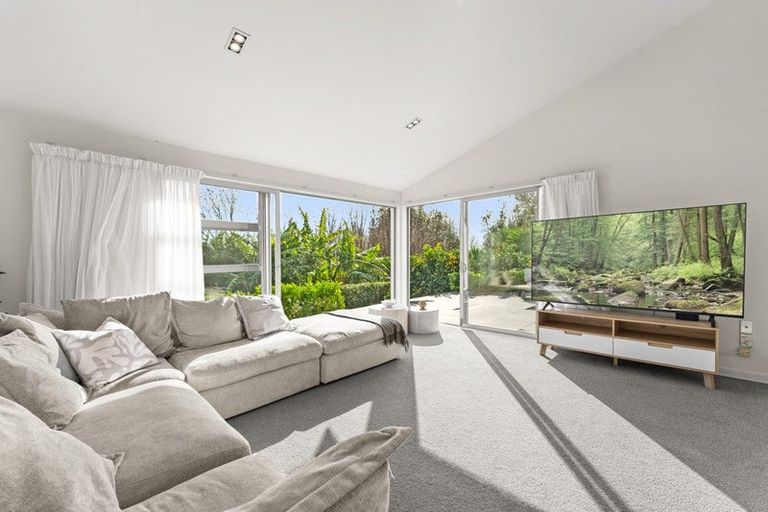 Photo of property in 4 Hillford Place, Welcome Bay, Tauranga, 3175