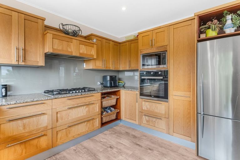 Photo of property in 17 Shipherd Road, Puni, Pukekohe, 2678