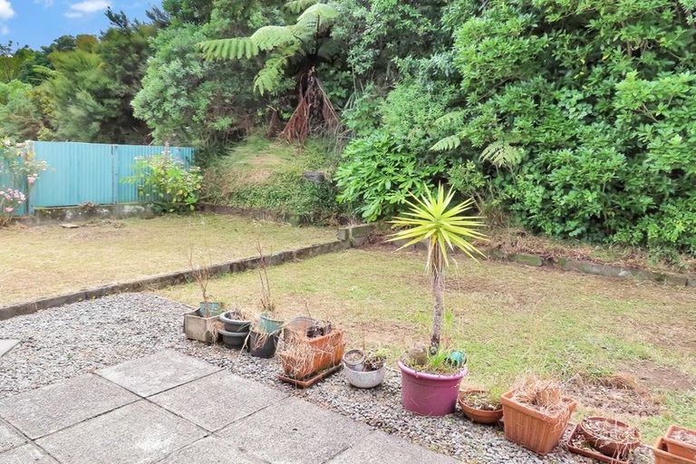 Photo of property in 23 Magnolia Grove, Maungaraki, Lower Hutt, 5010