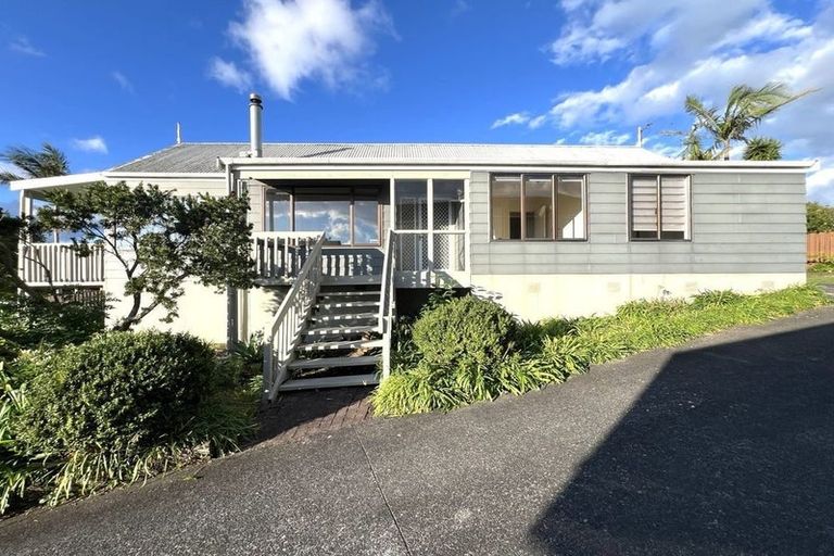 Photo of property in 46 Marendellas Drive, Bucklands Beach, Auckland, 2014