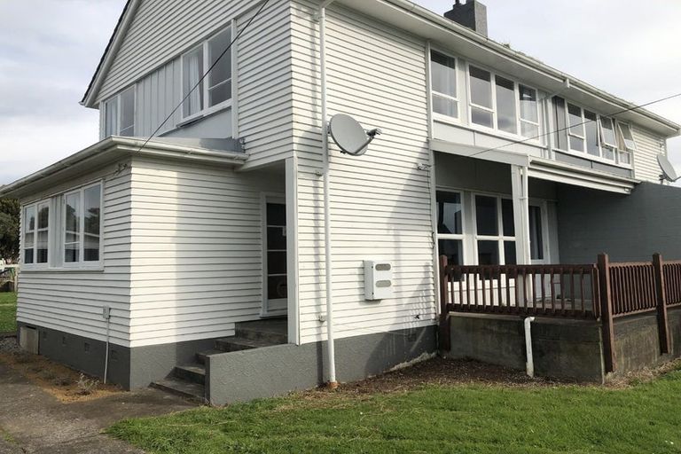 Photo of property in 10-12 Adventure Street, Marfell, New Plymouth, 4310