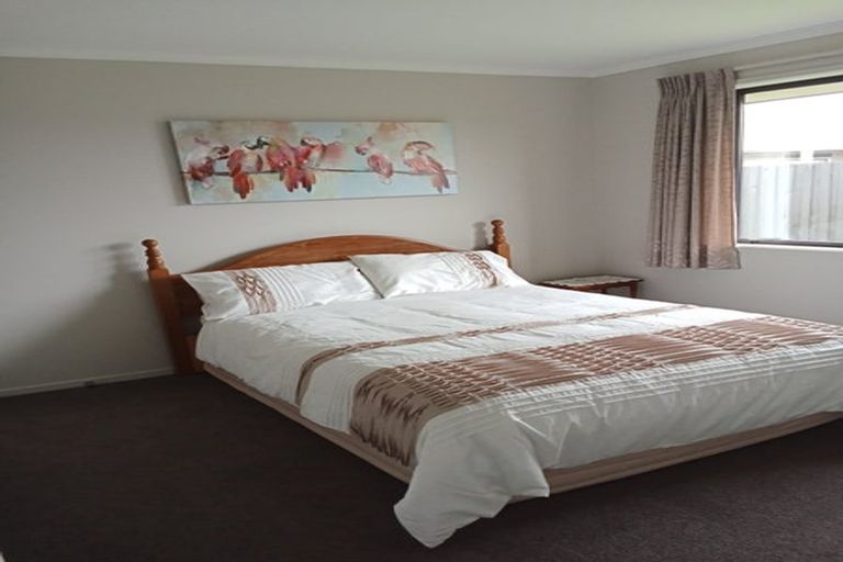 Photo of property in 19 Sirius Crescent, Rototuna North, Hamilton, 3210