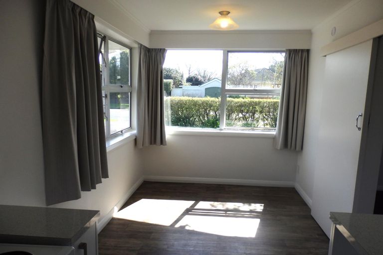 Photo of property in 61 Williams Street, Cambridge, 3434