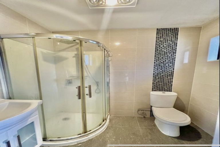 Photo of property in 26 Nile Road, Kelston, Auckland, 0602
