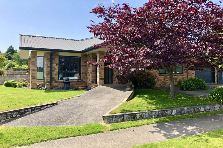 Photo of property in 100 Mangahoe Street, Te Awamutu, 3800